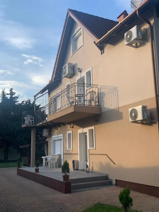 Gabor Aron Apartment Hajdúszoboszló 0*,
